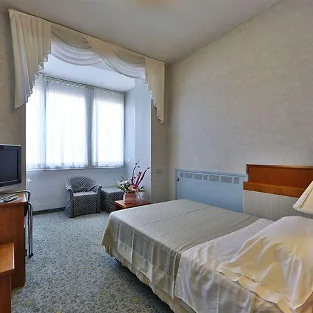 Отель Bisanzio Равенна