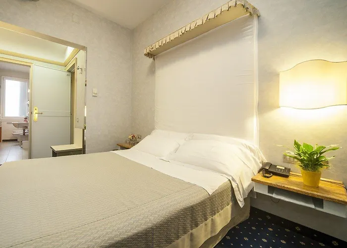 比三兹奥酒店 酒店